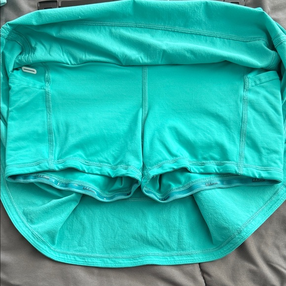 lululemon athletica Turquoise Aqua Pace Rival Skirt Midrise size 4 Tennis Golf - Picture 3 of 5